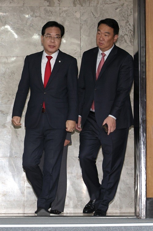 송언석 국민의힘 원내대표가 21일 오전 서울 여의도 국회에서 열린 원내대책회의에 참석하고 있다. (사진/뉴시스)